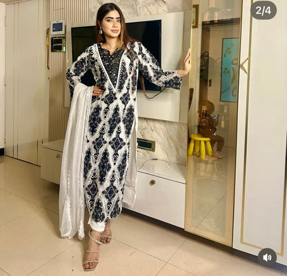 Noir Elegance 3-Piece Suit Set