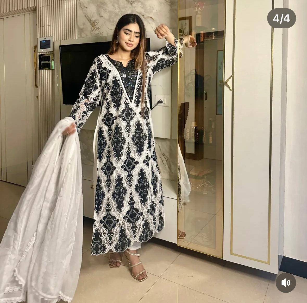 Noir Elegance 3-Piece Suit Set