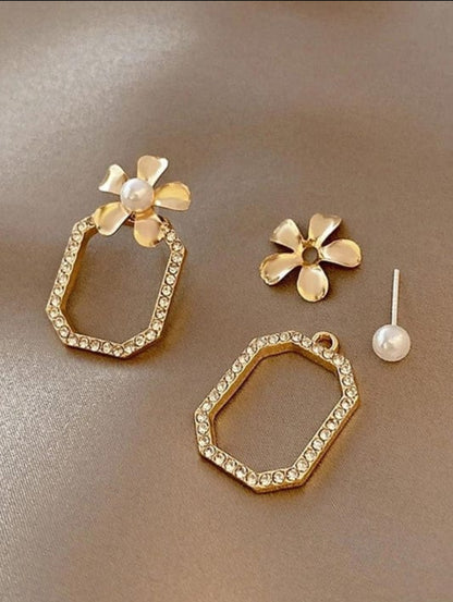 Three way flower pearl earnings