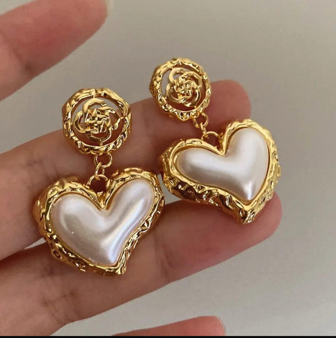 Heart pearl gold plated earnings