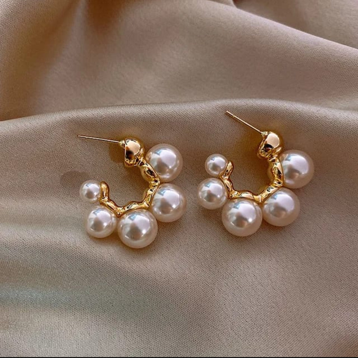 Pearl round shape earnings