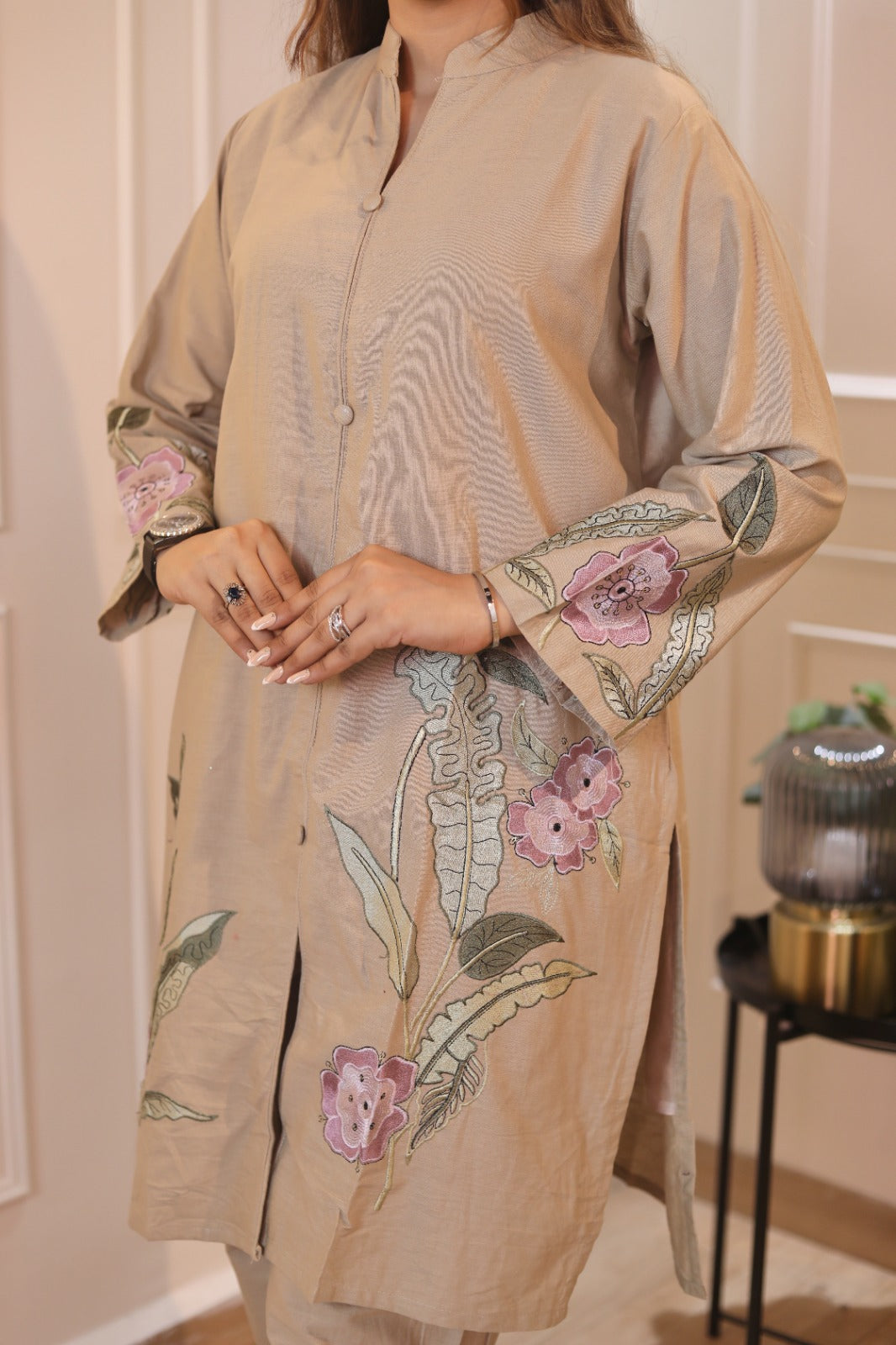 Rose Garden Embroidered Set