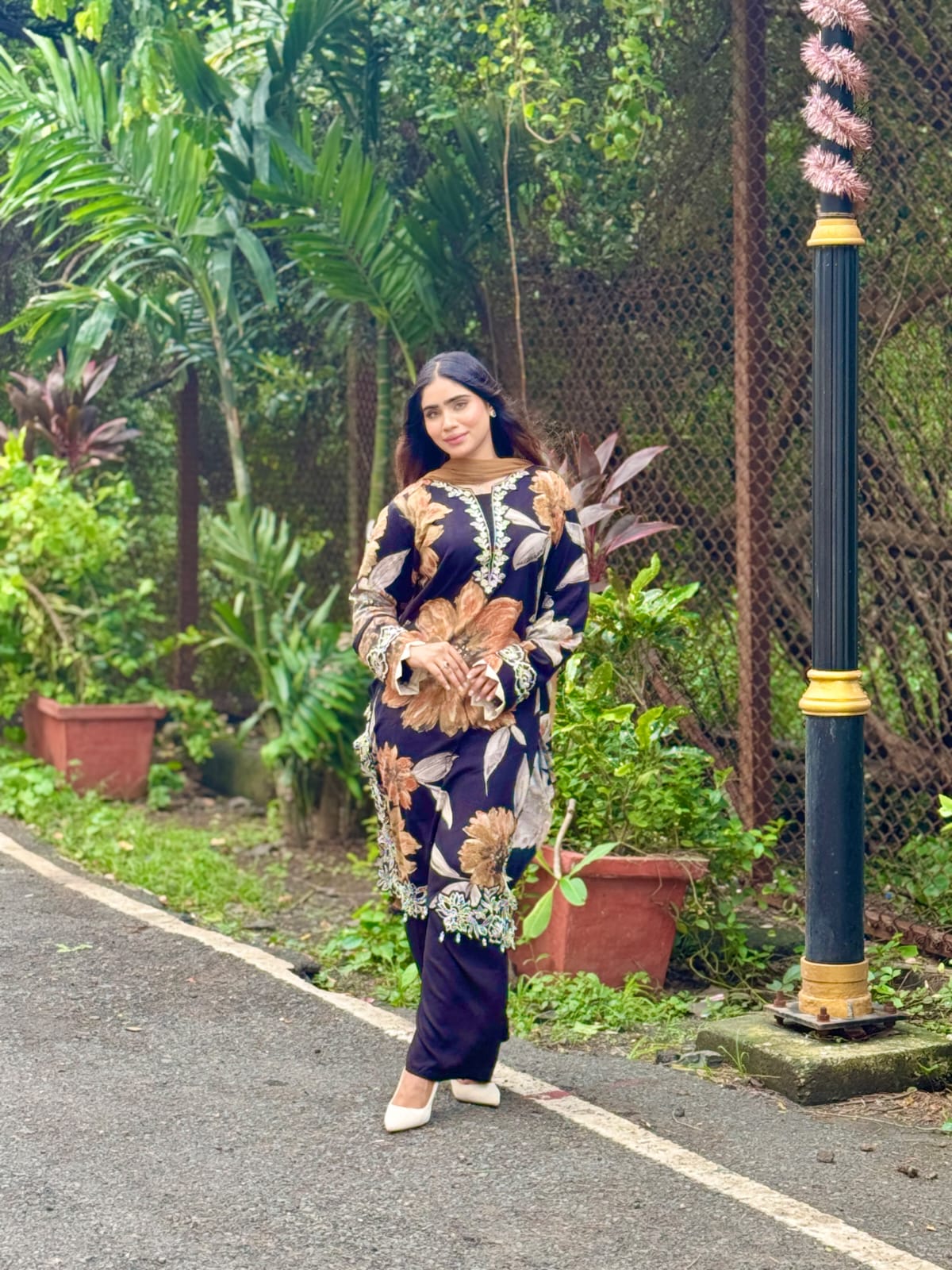 FLORAL PRINT